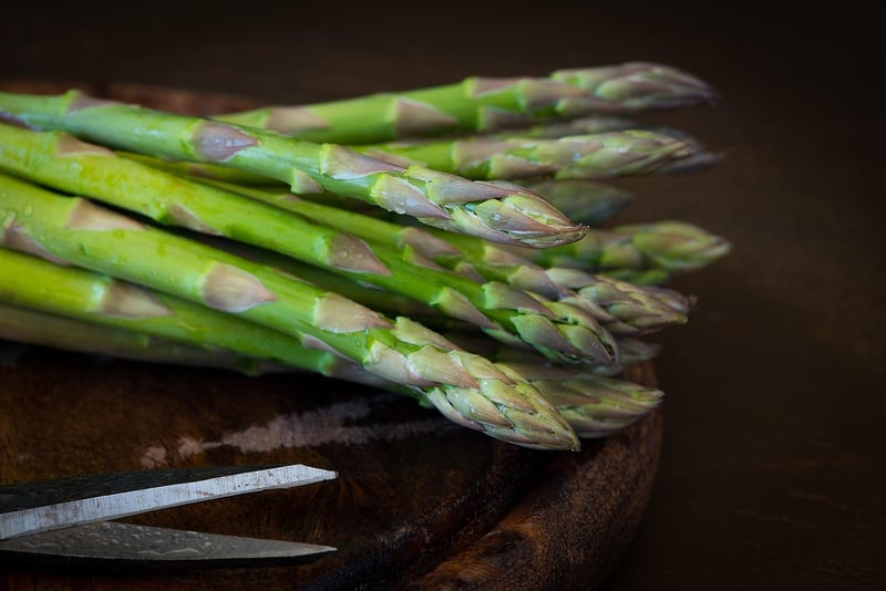 Umami salmon with asparagus